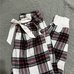 Abercrombie & Fitch Plaid Sleep Pants